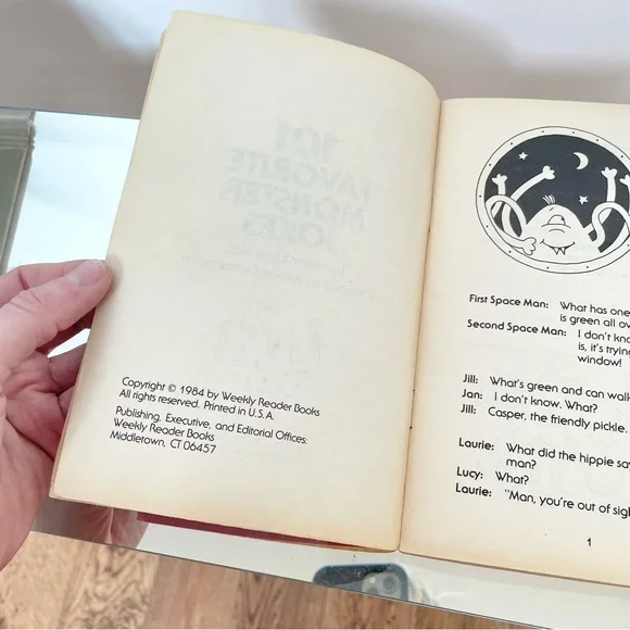 Vintage 101 Favorite Monster Jokes Book - Picture 4 of 7